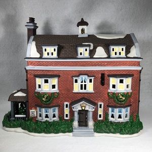 NWT Department 56 Heritage Village Collection